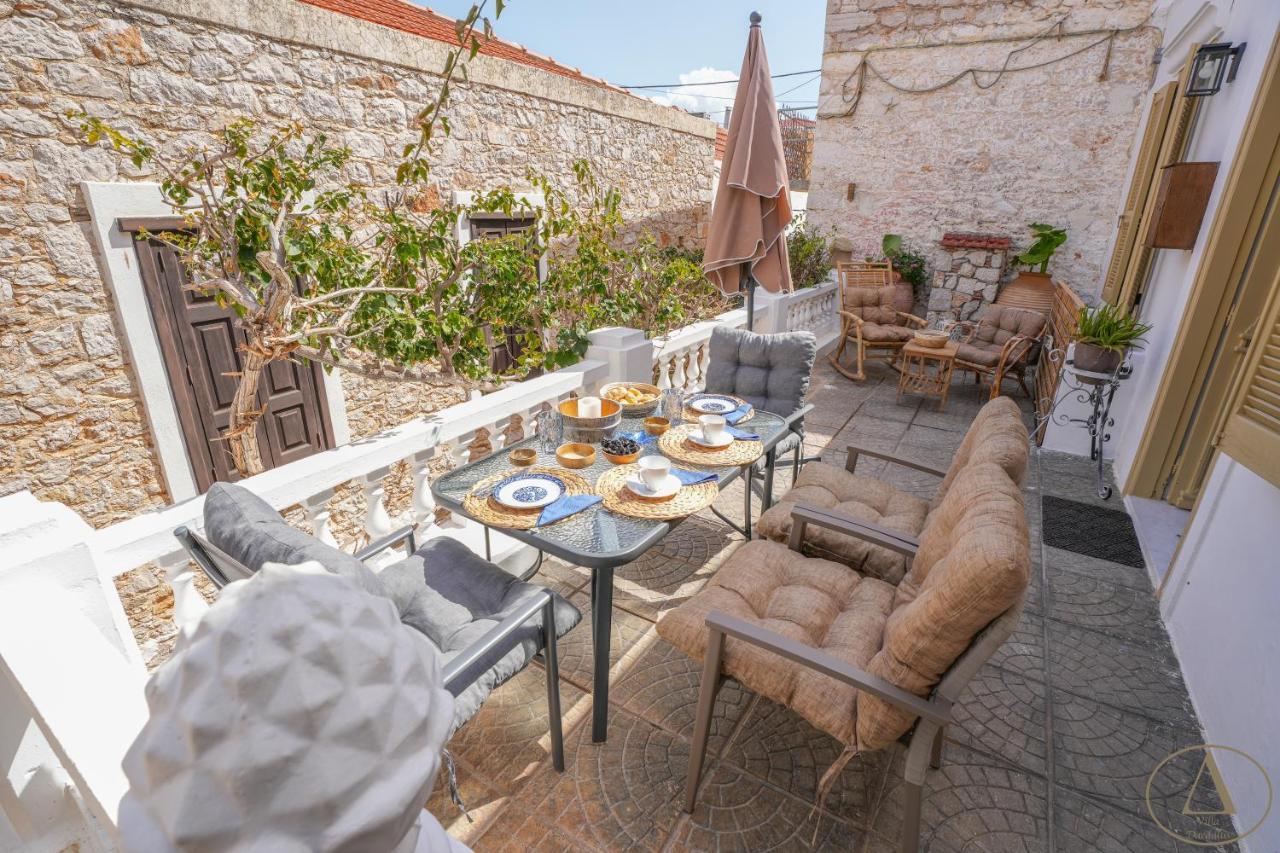 Mansion House Villa Chalki Town Exterior foto